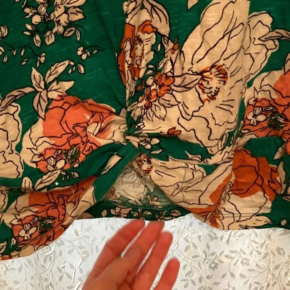 Anthropologie t-shirt - Picture 3 of 6